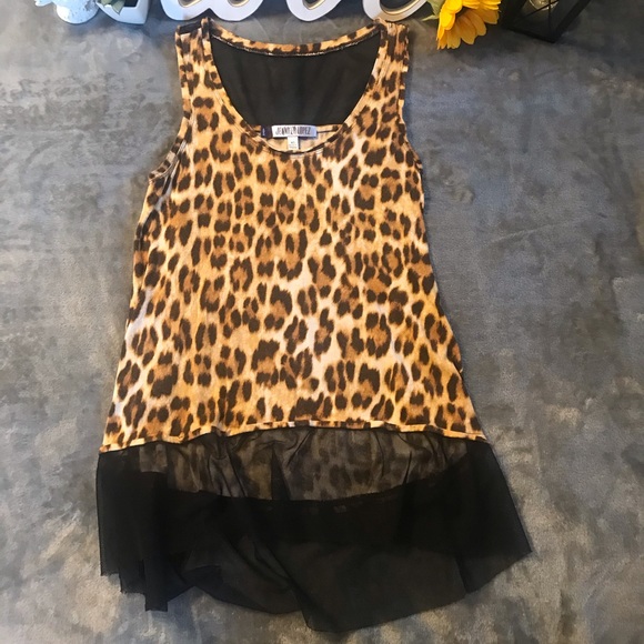 SALE! 🖤Leopard Print Blouse!🖤 - Picture 1 of 5